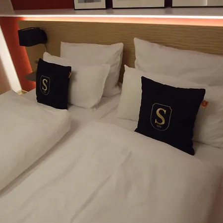 Der Stahlberg & Restaurant Hotel *