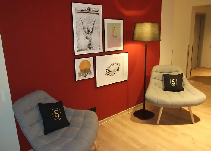 Der Stahlberg & Restaurant Hotel *