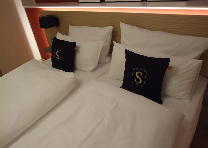 Der Stahlberg & Restaurant Hotel *